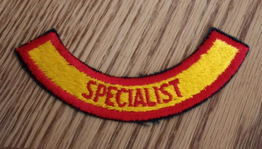 UNUSED Generic Specialist Red Yellow Downward Curve 4″ Patch Iron-On Sew-On