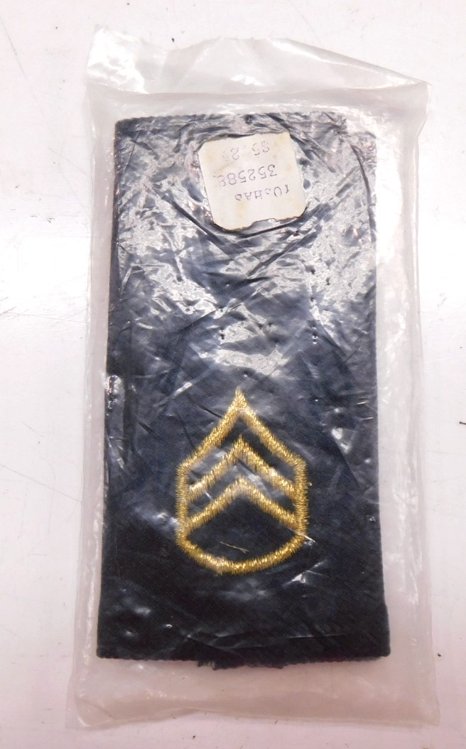 US Army SSG Soft Epaulet Shoulder Insignia Mark Enlisted Rank Male ASU Large NEW