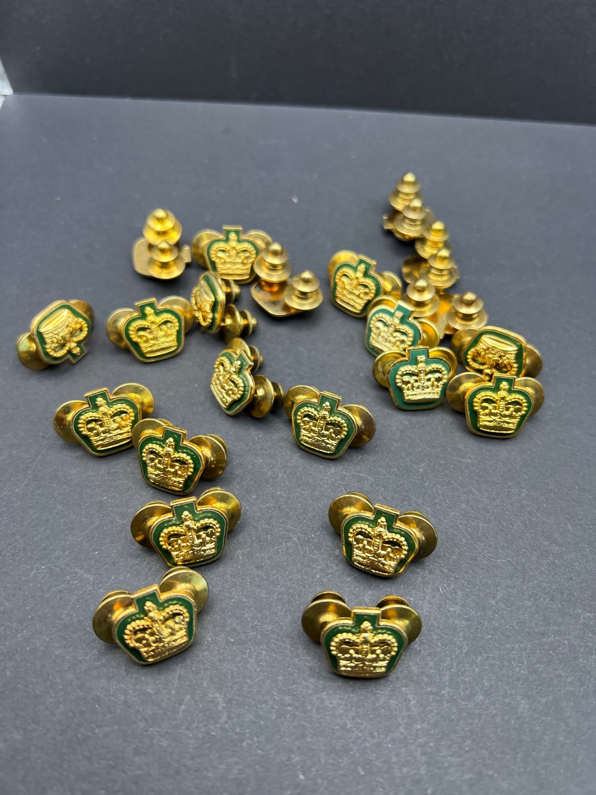 Lot of 22 Vintage Crown Collar Dogs Military Police Uniform Insignia Green Ename