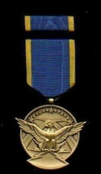 US Aerial Achievement full size award medal with ribbon bar showing Eagle