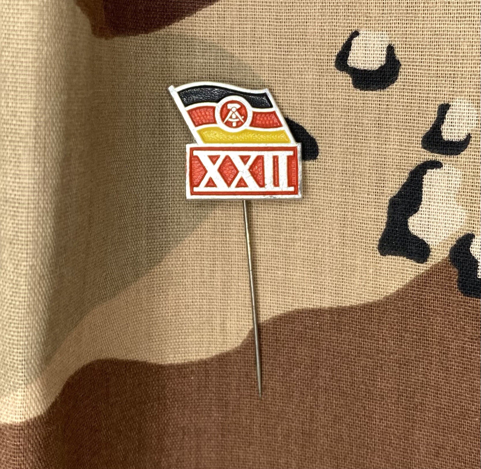 Original East German 22nd Anniversary DDR Pin, Communist Party, GDR, Propaganda