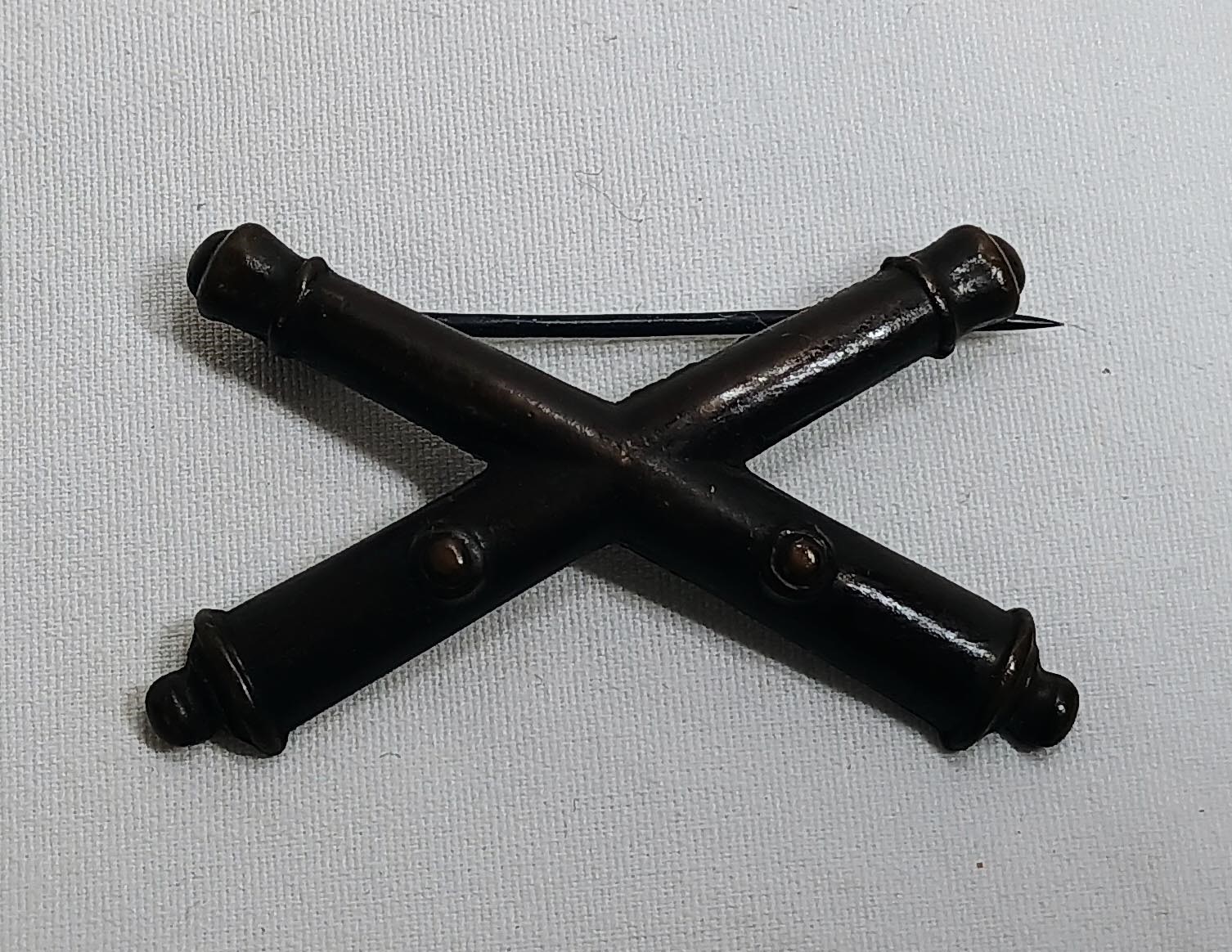 Vintage Crossed Cannons Pin US Army Insignia Field Artillery
