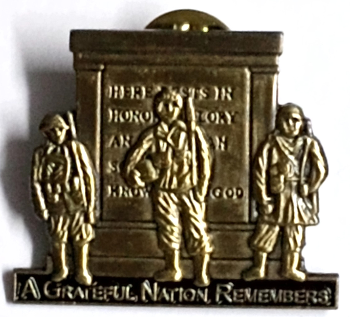 A Grateful Nation Remembers Memorial Lapel Hat Military Pin 1.25″w NEW