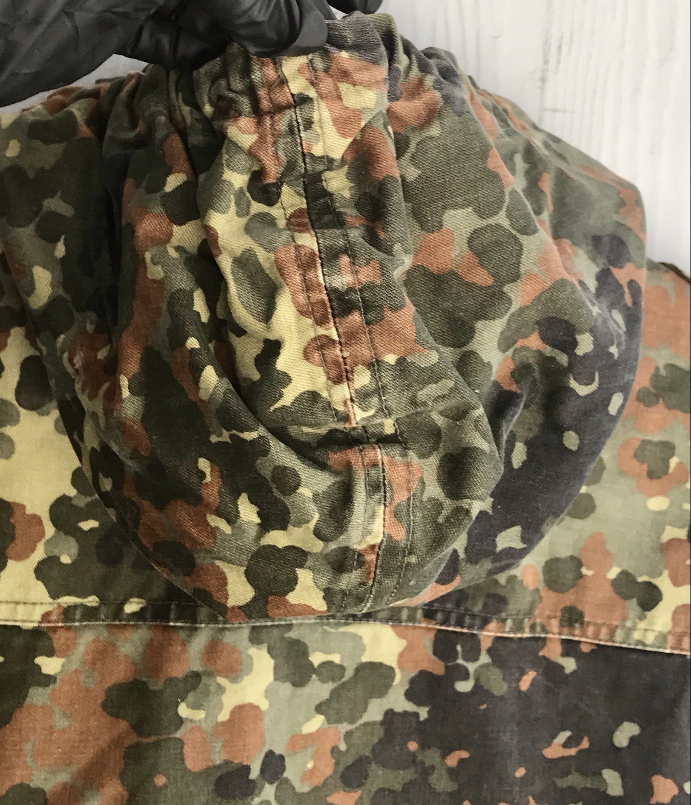 FLEKTARN CAMO FIELD JACKET, GERMAN SURPLUS, 1993 ISSUE, LG, COMPONENTS INTACT!