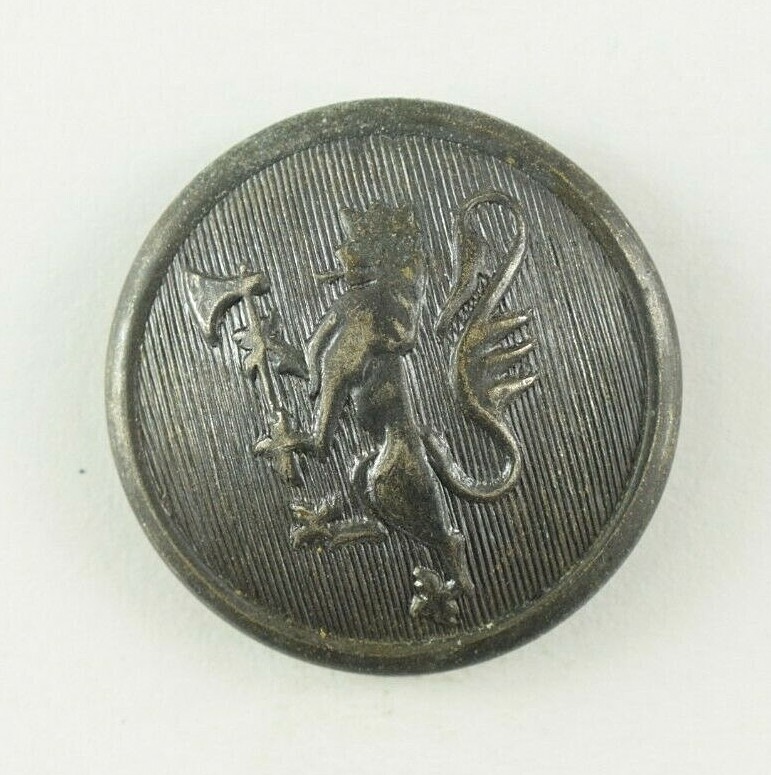 Early Norway Army Norwegian Button 9 E4AT