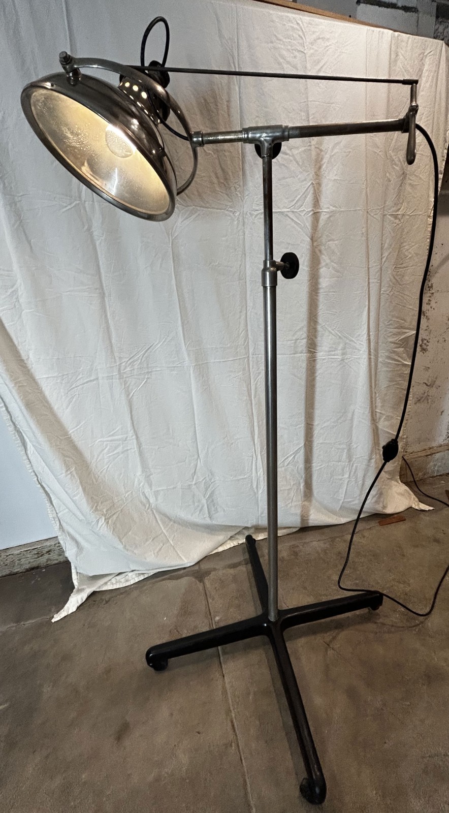 Vintage Castle Lights type 40 Surgical Medical Floor Light MCM Mid Century Mod