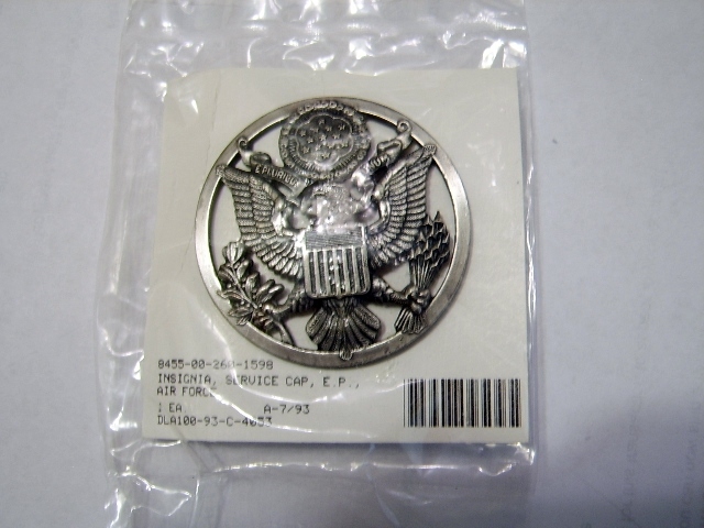 USAF SERVICE CAP INSIGNIA ENLISTED NIP DATED 1993 SILVER OXIDE FINISH NOS