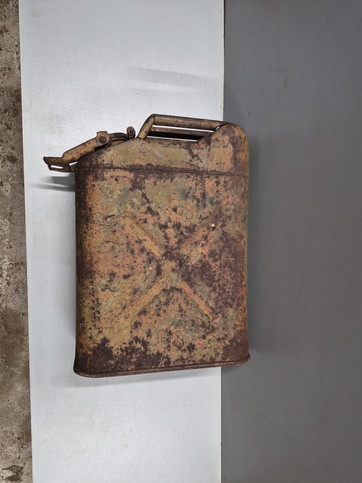 USMC 5 Gallon Jerry Can – 1977