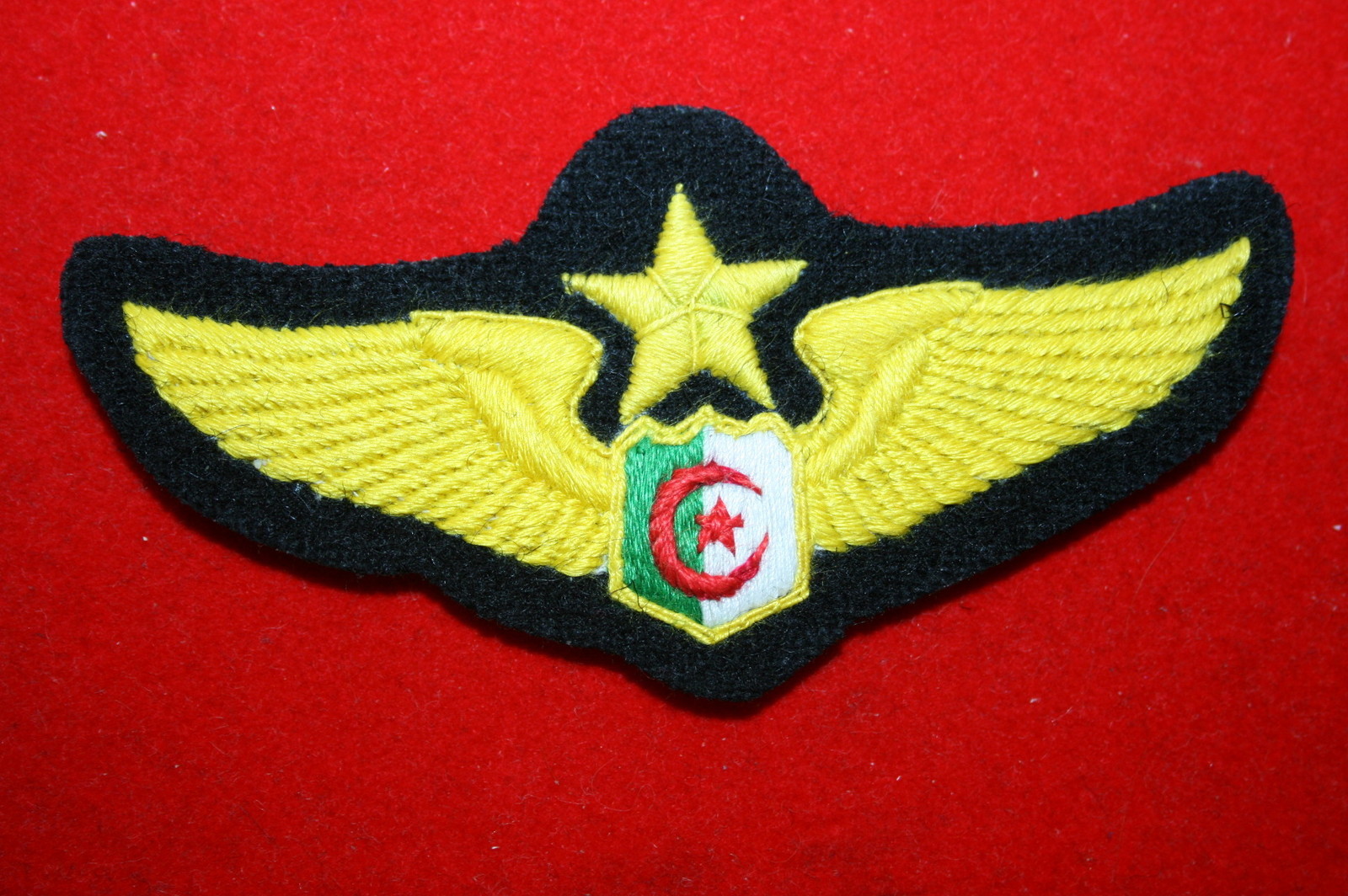 ALGERIA ALGERIAN AIR FORCE PILOT WING COTTON EMBROIDERED ON FELT