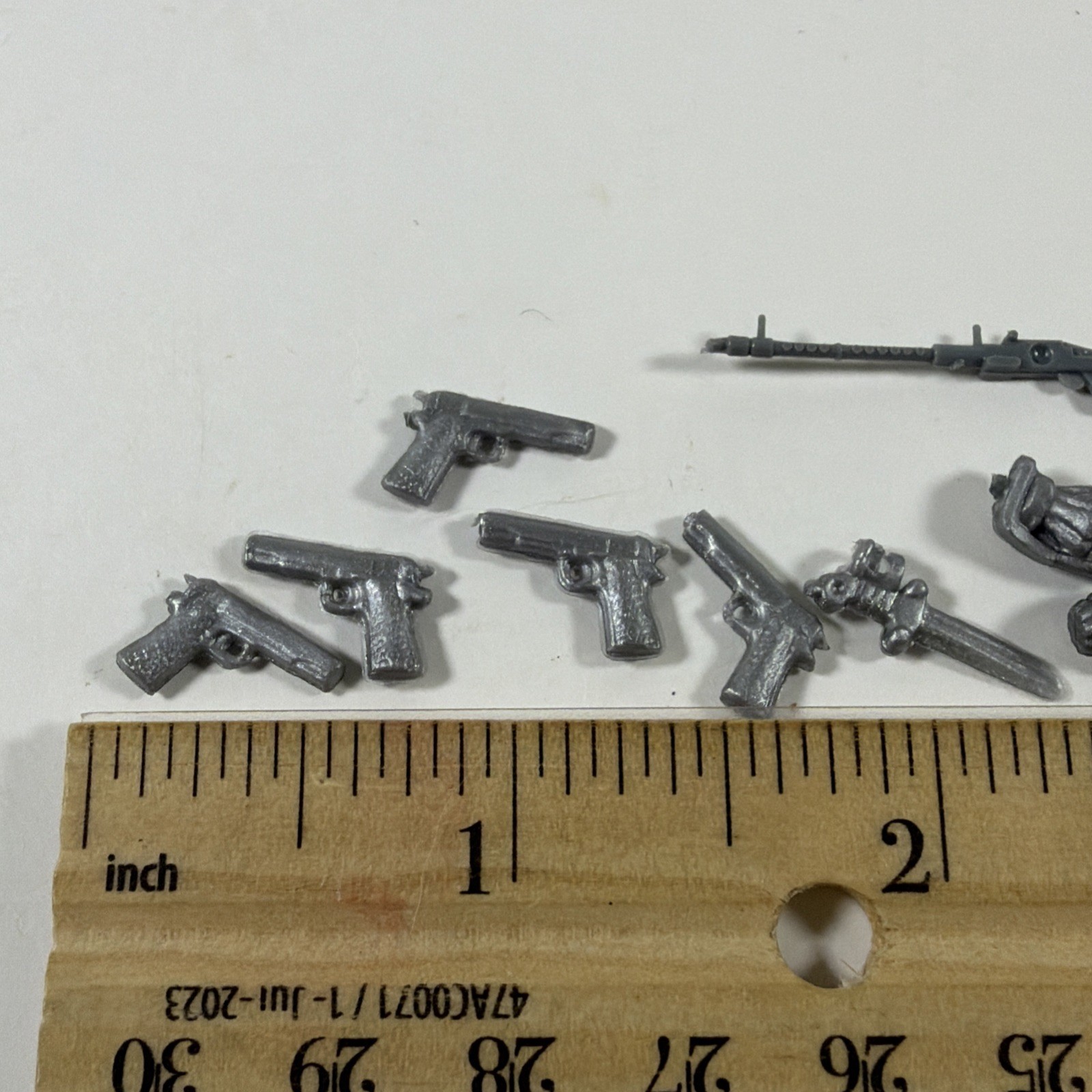 Lot Plastic Military Miniature Accessories Guns Rifles Artillery Trees
