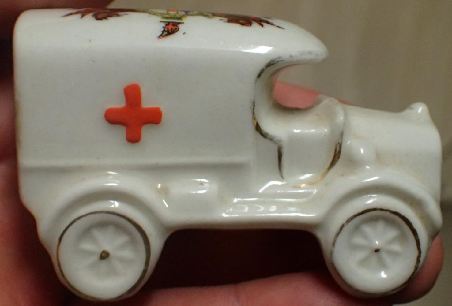 ww1 crested China / porcelain Ambulance