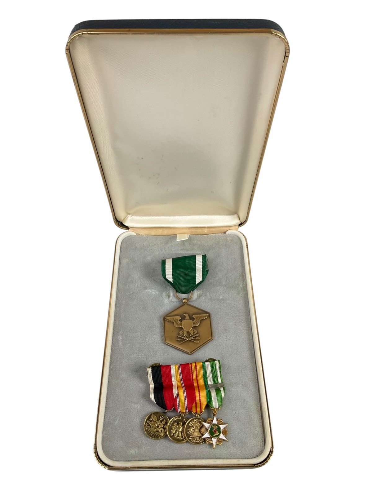 UNITED STATES OF AMERICA MEDAL FOR MILITARY MERIT IN BOX NO NAME %