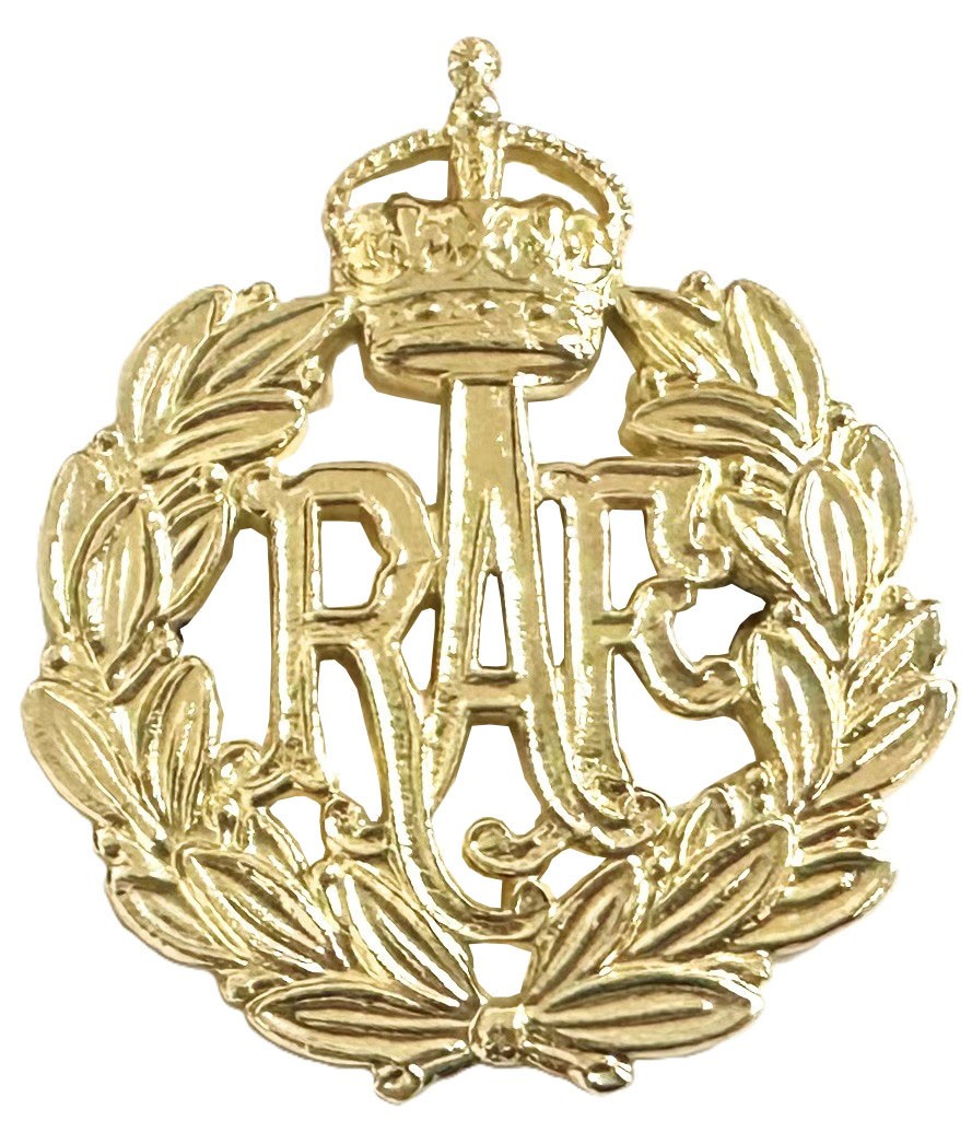 Issue RAF Airmen’s Metal Beret / Cap Badge – C3R Kings Crown – Gold Finished
