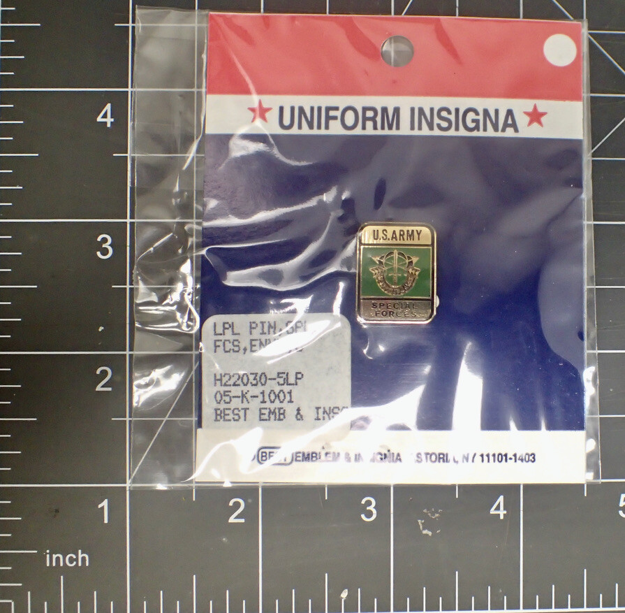 U.S. Army Special Forces Unit Crest Enameled Lapel Pin Uniform Insignia