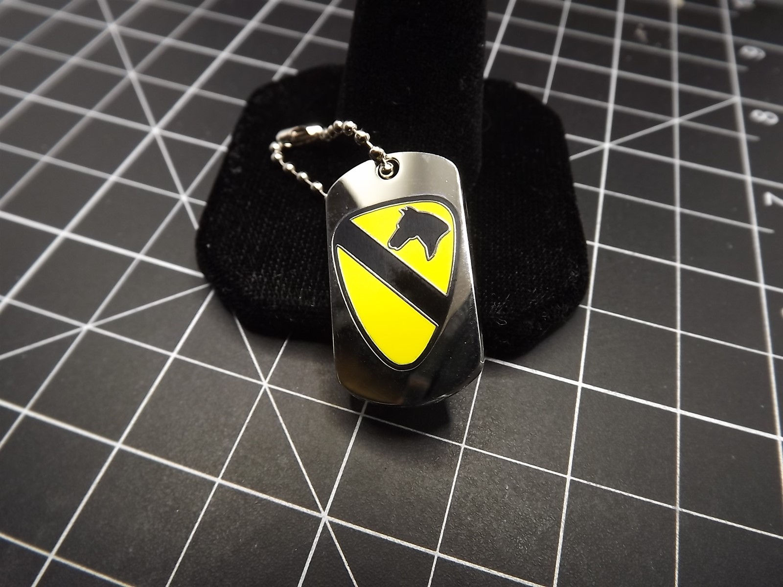 FREE SHIP DOG TAG STYLE Lapel Pin United States Army 001ST Cavalry Wreath 1.25″