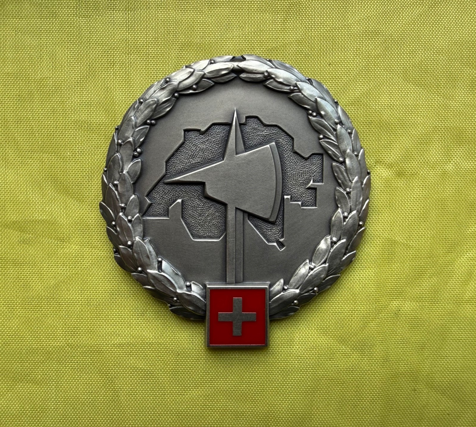 SWITZERLAND ARMY BERET BADGE SWISS SUISSE