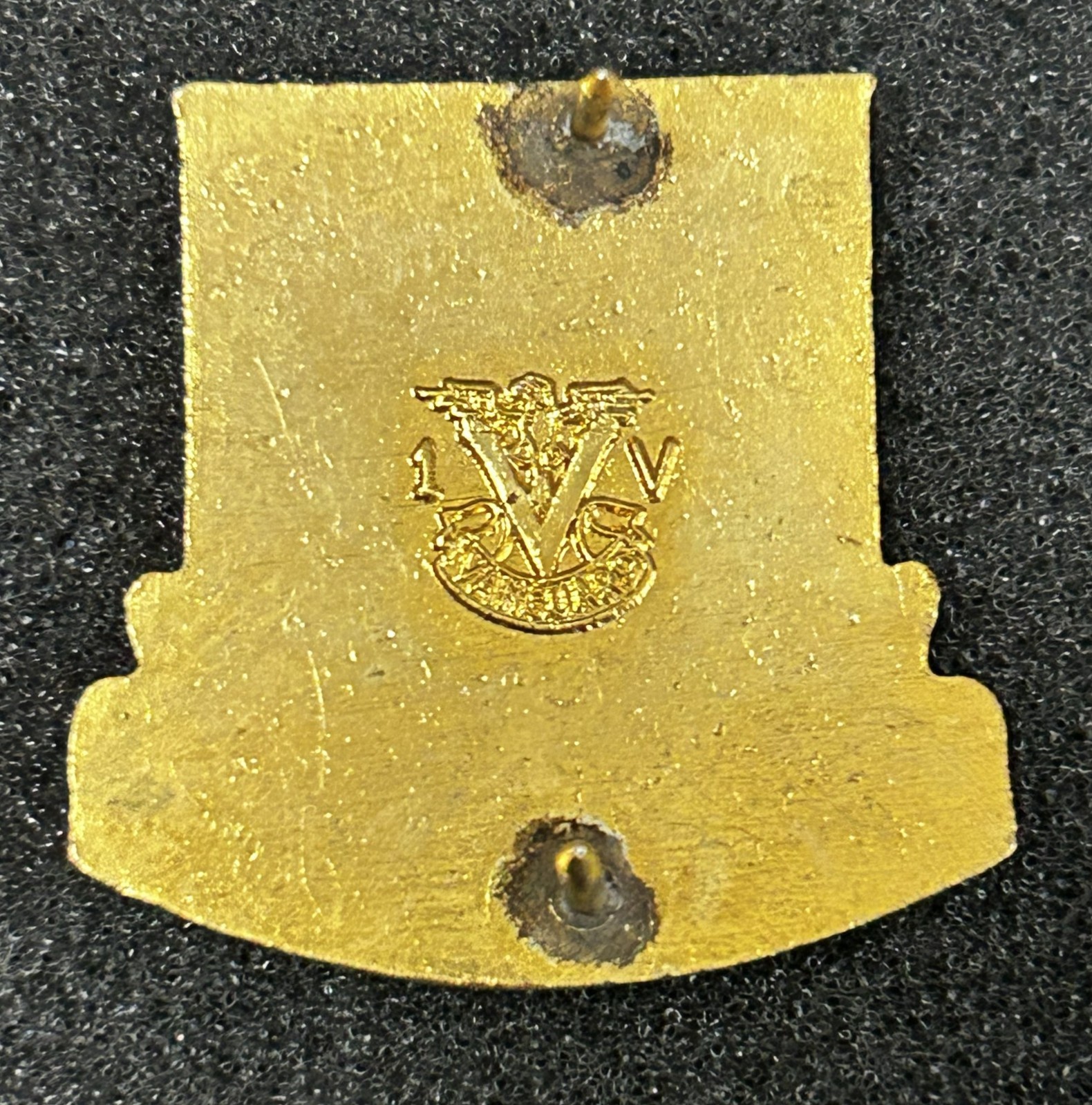 US Army Crest, DUI, DI: 887th Anti Aircraft Artillery Bn (CB, Vanguard)