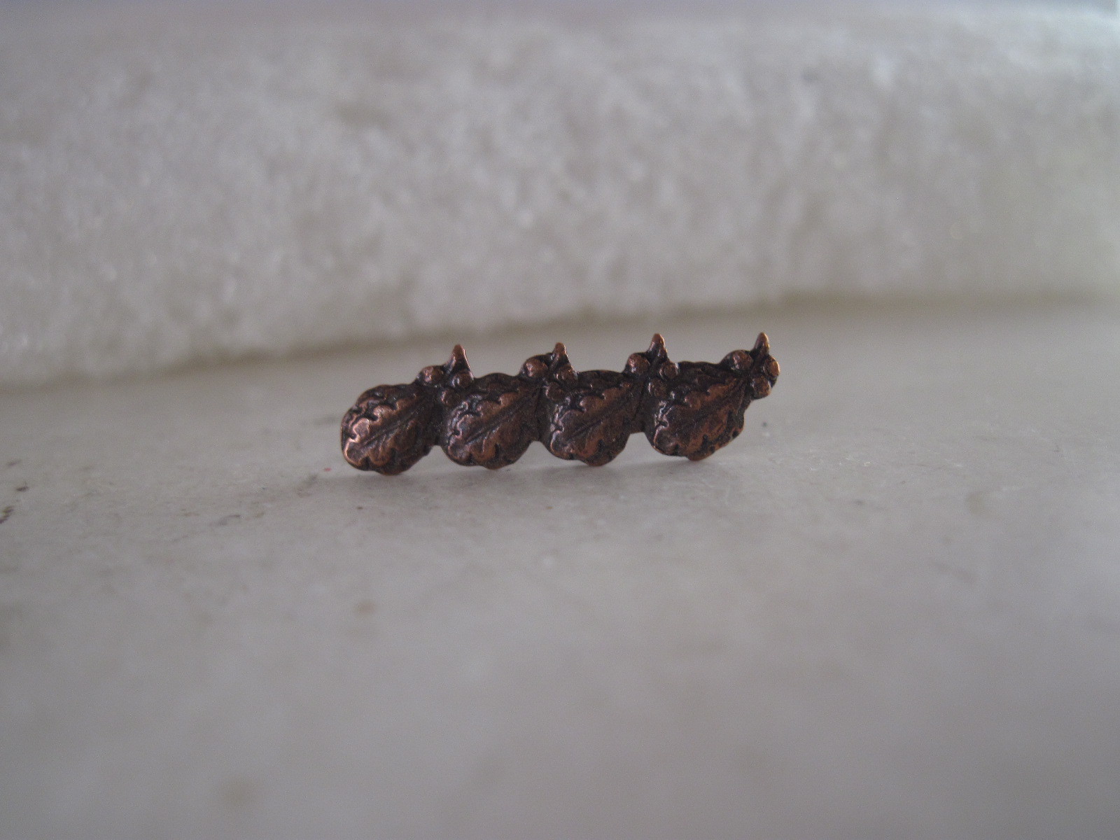 US 4 Oak Leaf Cluster attachment device bronze 5/16 (5my15 9)