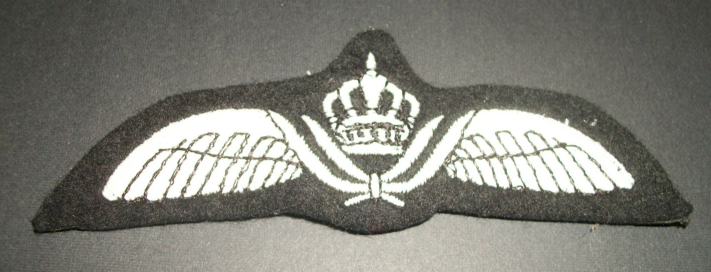 Unknown Foreign Arab/Mid-Eastern Cloth Military Pilot Wings.