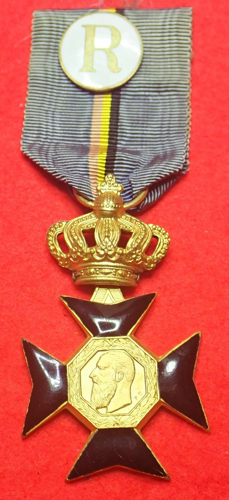 BELGIUM – Leopold 11 Military Cross For Veterans 1865-1909 with R on Ribbon