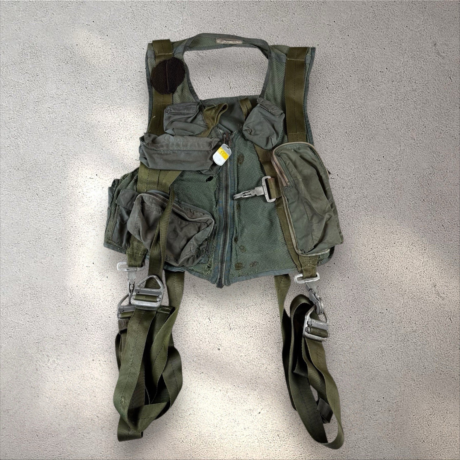 Vintage USAF Pilot Survival Vest W/ Harness Mesh Aircrew Military