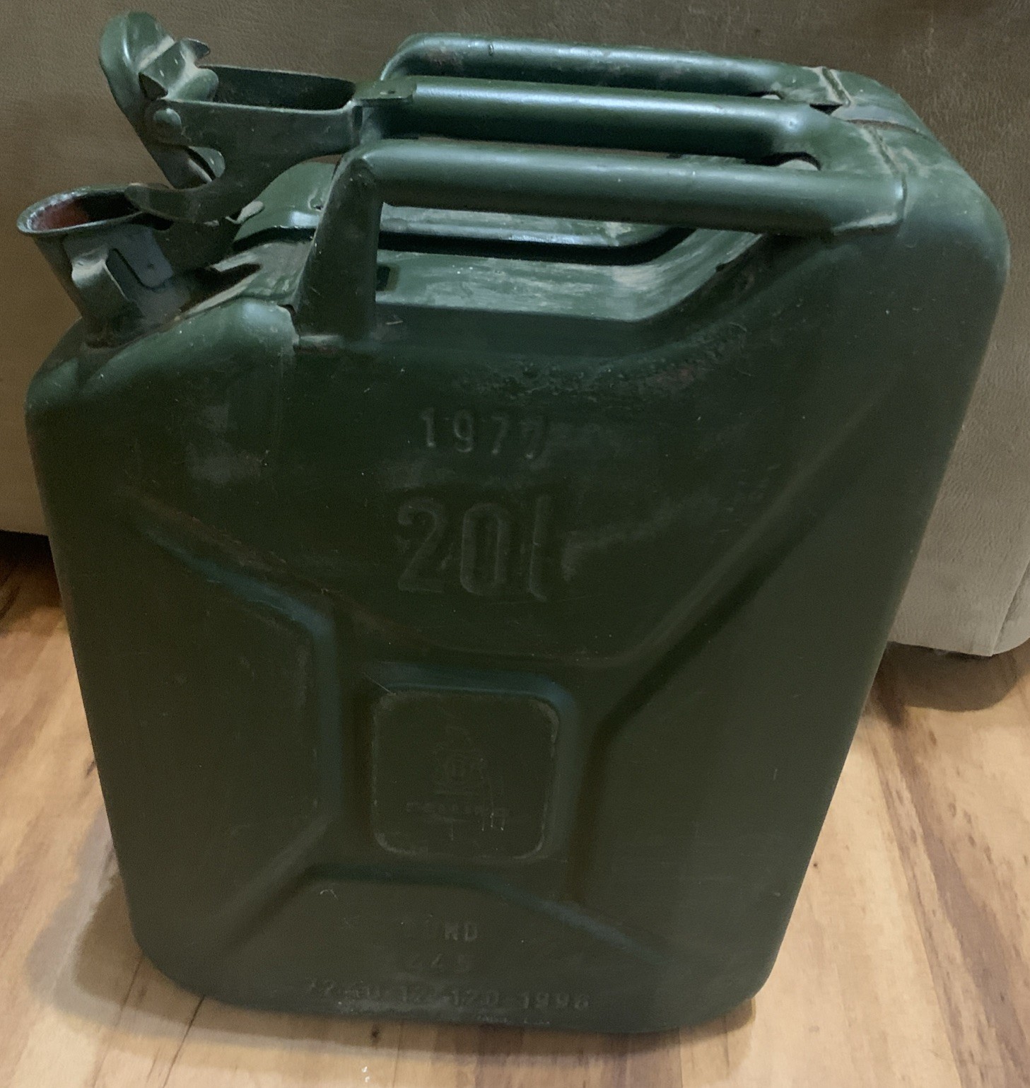 Vintage Bellino 20L Military Type Green Jerry Can 1977 Bund Germany