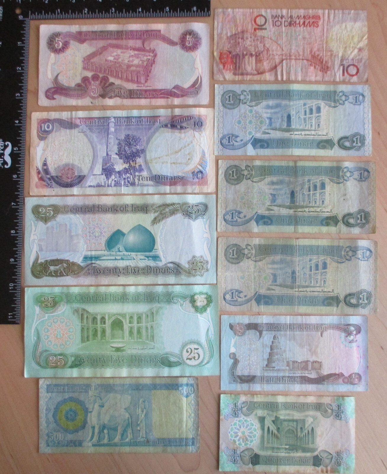 11 Vintage IRAQI Banknotes Lot Gulf War Soldier Souvenirs