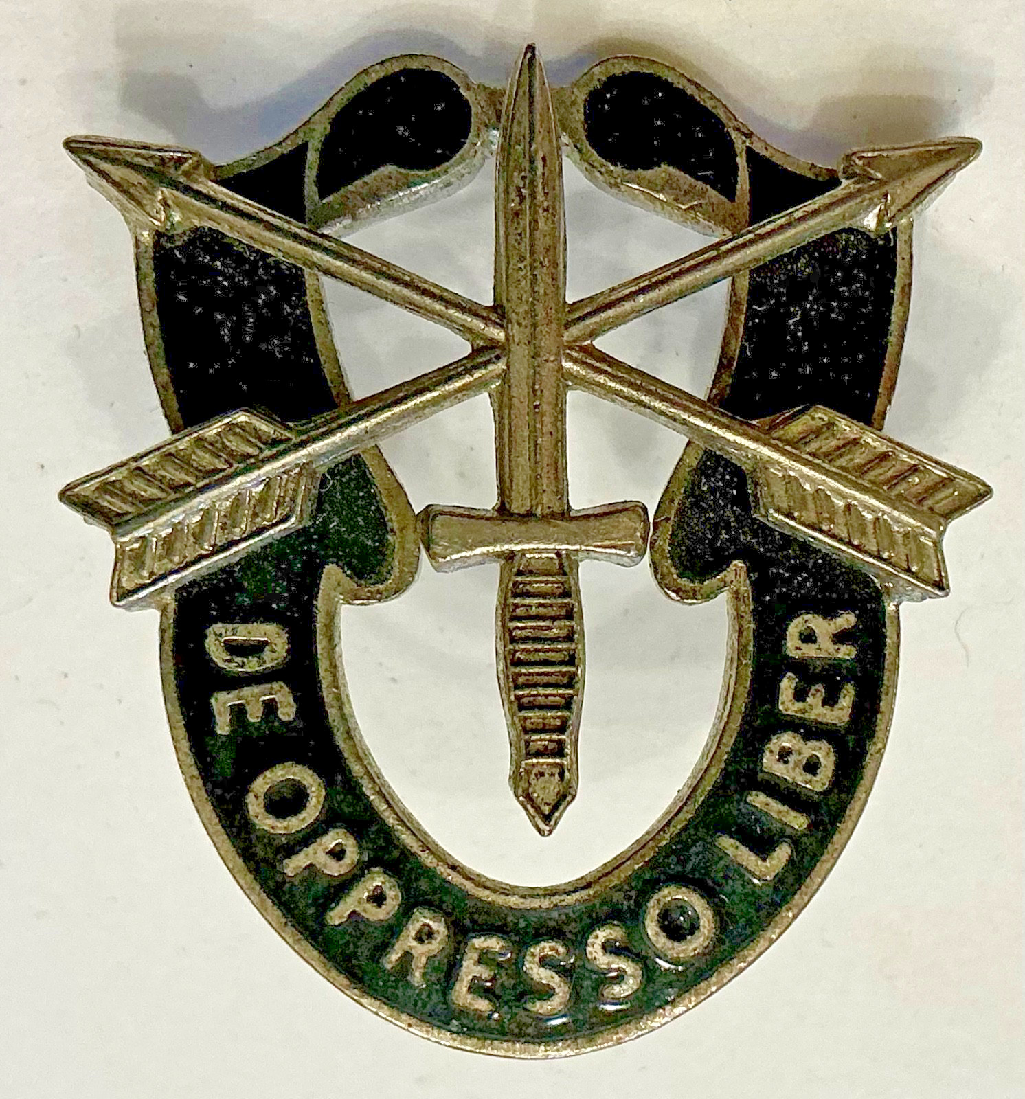 VINTAGE US Army Special Forces Green Beret DUI DI INSIGNIA