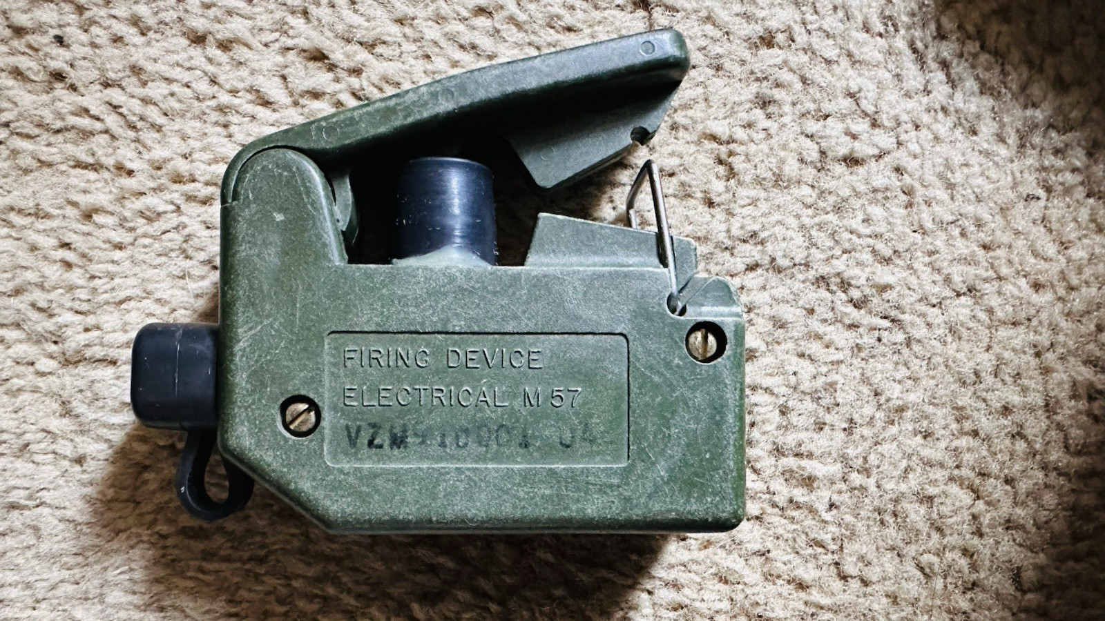 M57 Firing Device Electrical Claymore Clacker Vietnam Era (tested and working)