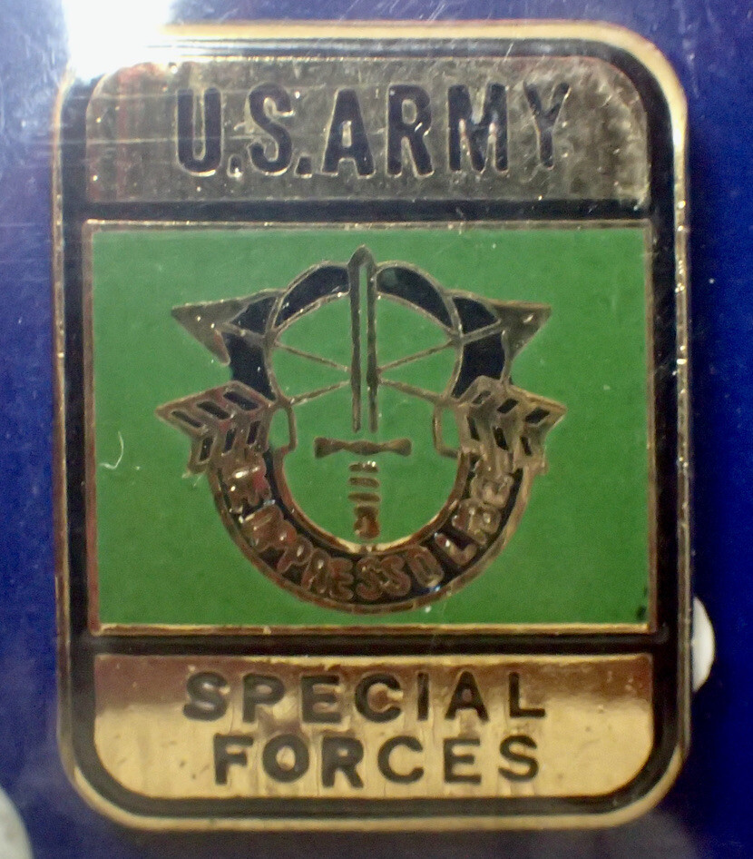 U.S. Army Special Forces Unit Crest Enameled Lapel Pin Uniform Insignia