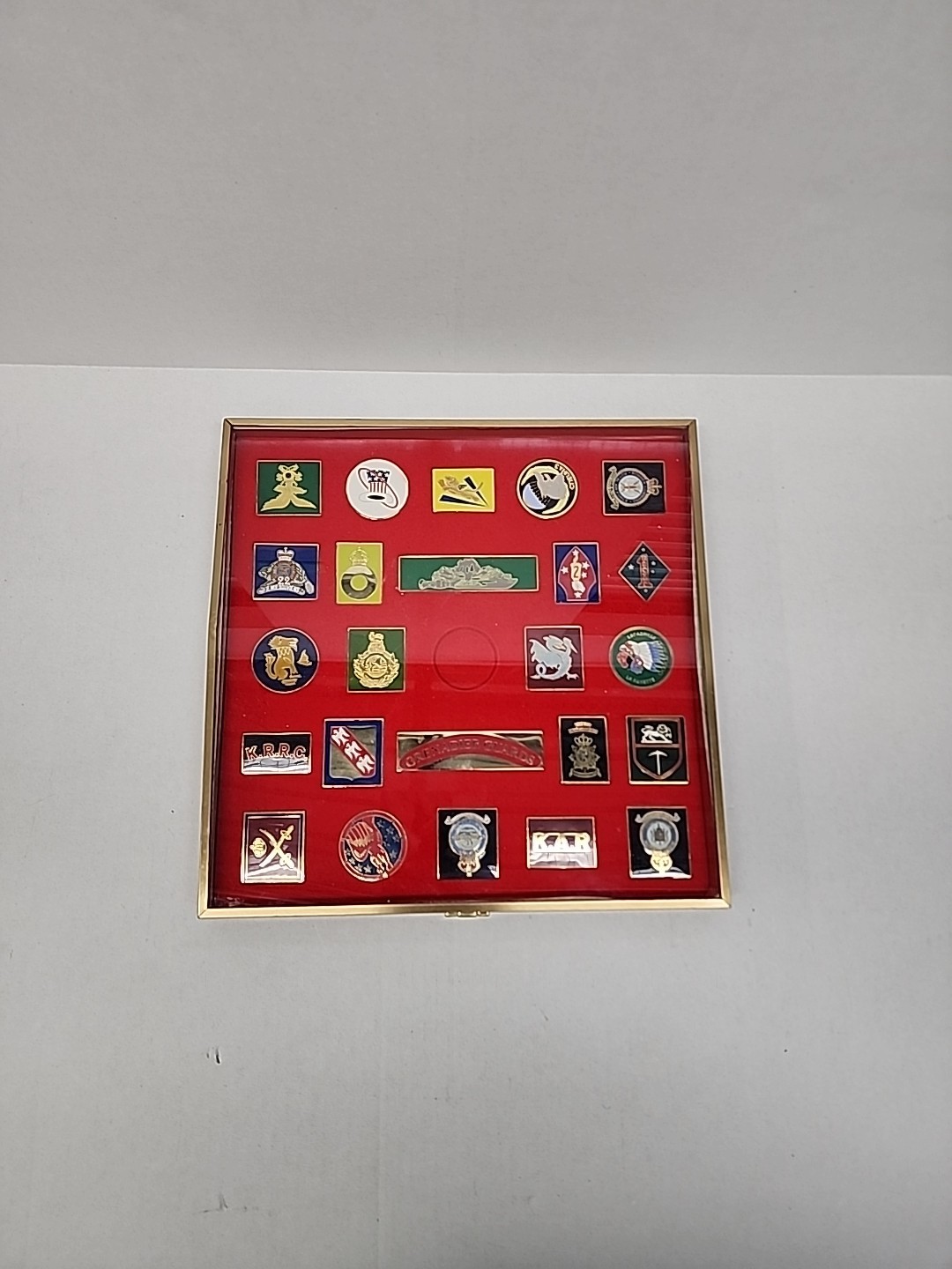 Medallion Collection Official Insignias Of The Worlds Legendary Fighting Forces