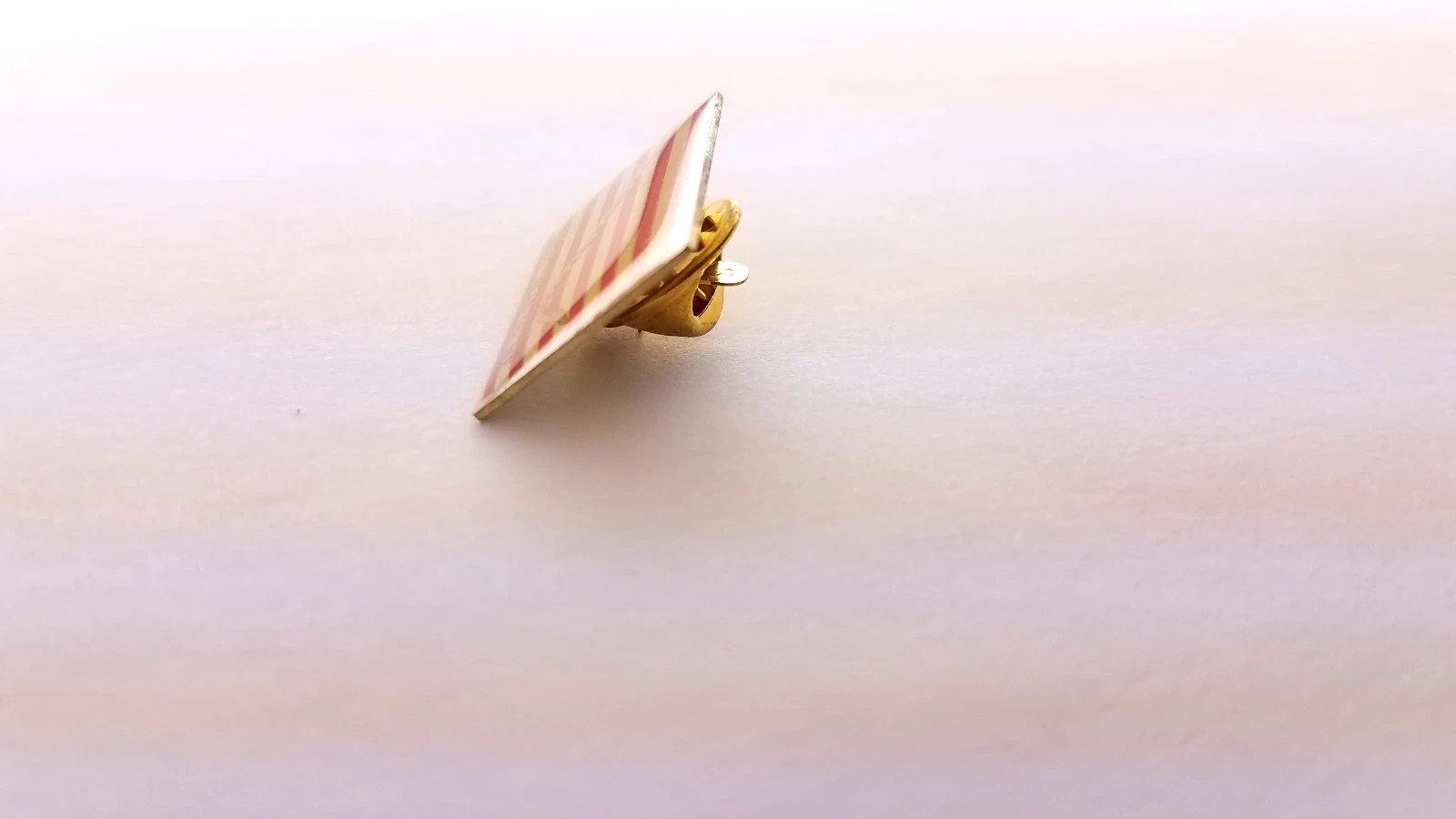 First US Navy Jack Flag Lapel Pin DONT TREAD ON ME Hat Badge Tie Tack Gadsden