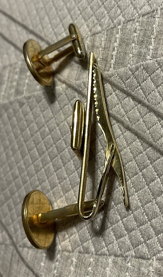 Cuff Links & Tie-clip Medical Service mother Of Pearl