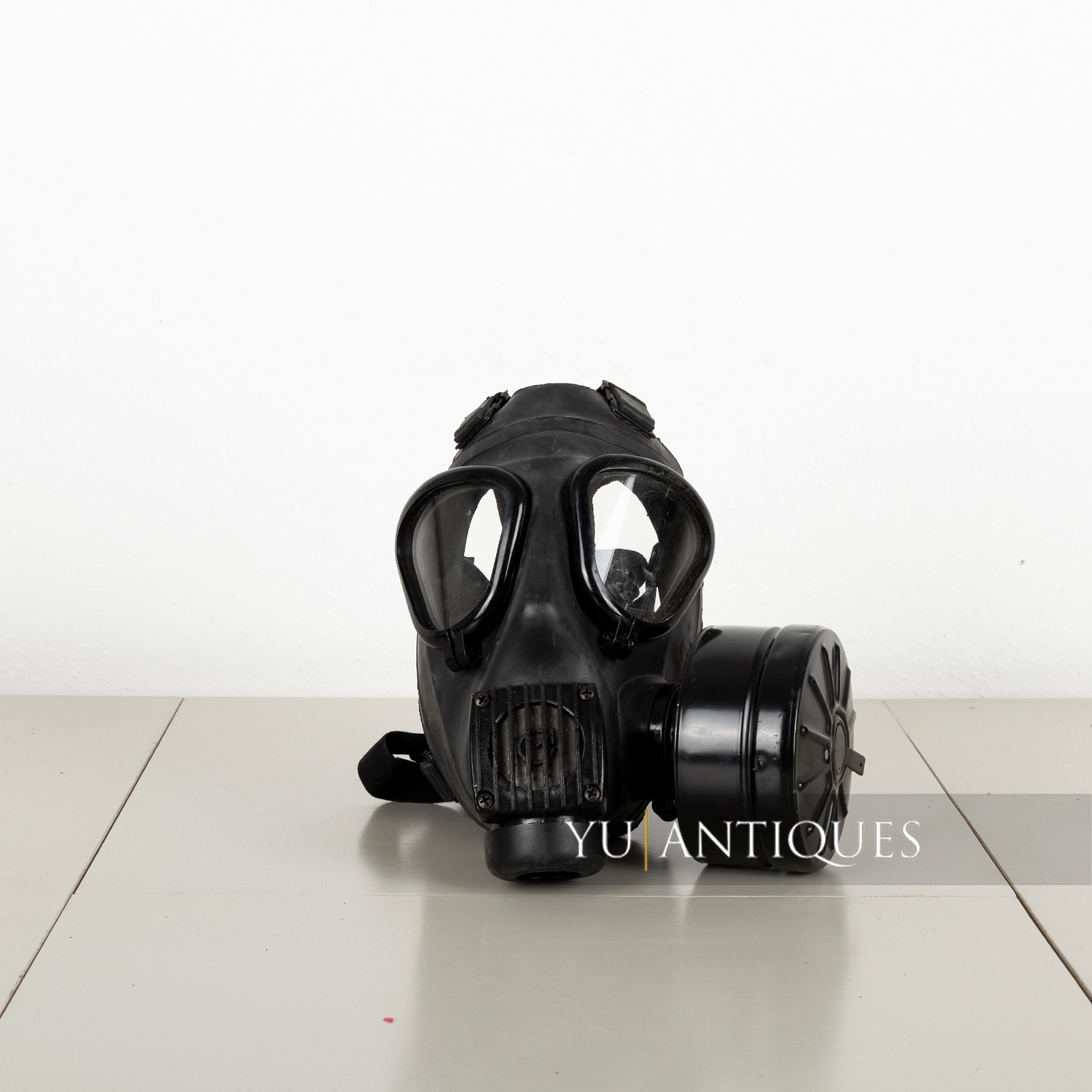 Vintage Genuine Yugoslavia Serbia Army Police M2F Gaz Mask M. Zakić Trayal