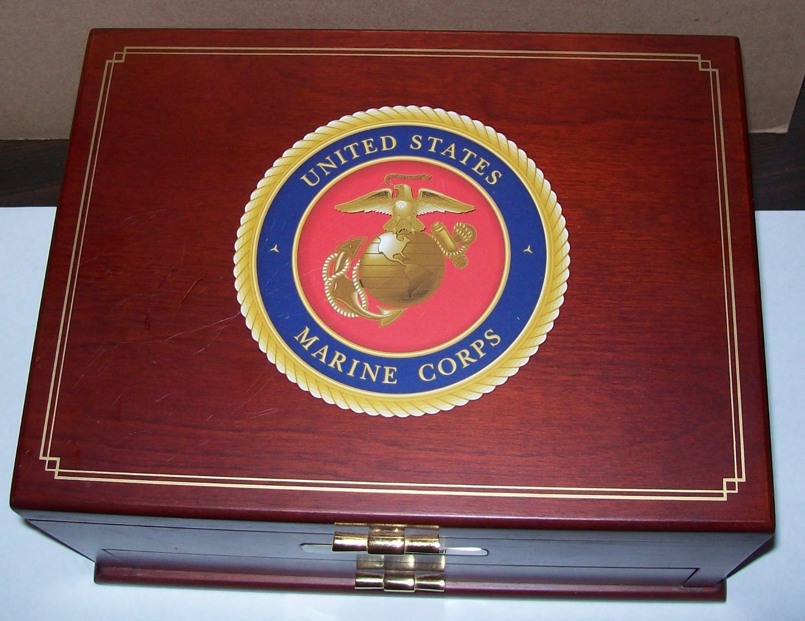 Danbury Mint US Marine Corps (MARINES) Wood Valet (Jewelry) Box