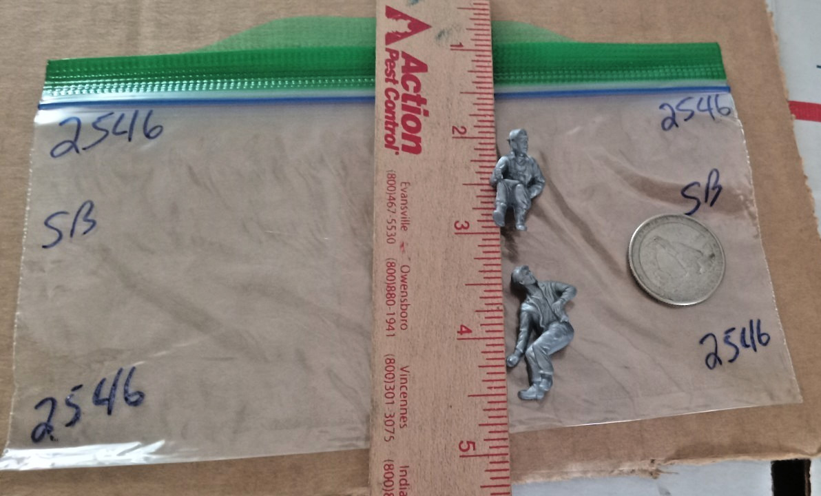 Two (2) Real Nice Figures scale unknown Package # 2546 !!!!!!!!!!!!!!!!!!