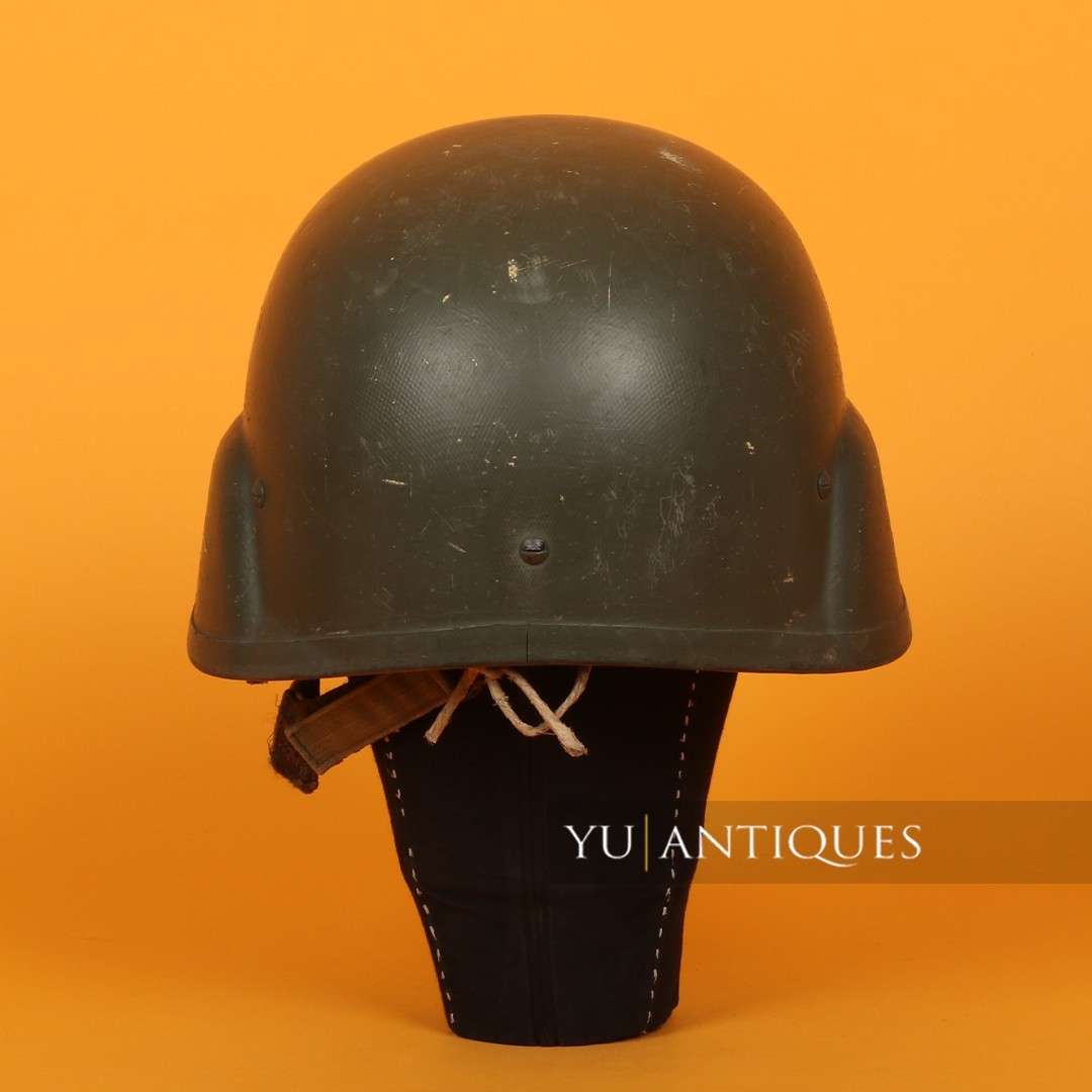 Yugoslavia Serbia Armed Forces Woodland Camouflage Cover & M97 Hel met Casque