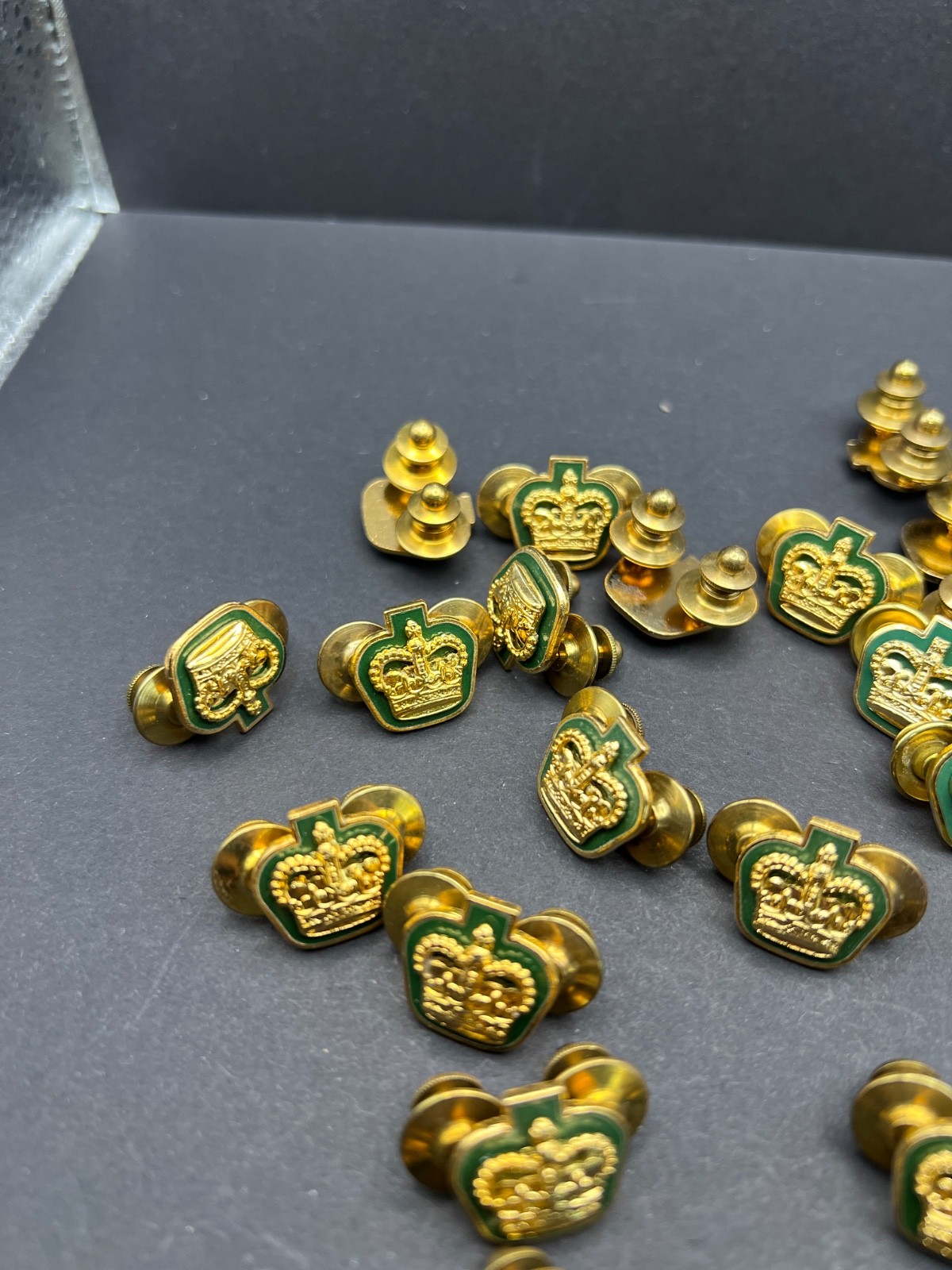 Lot of 22 Vintage Crown Collar Dogs Military Police Uniform Insignia Green Ename