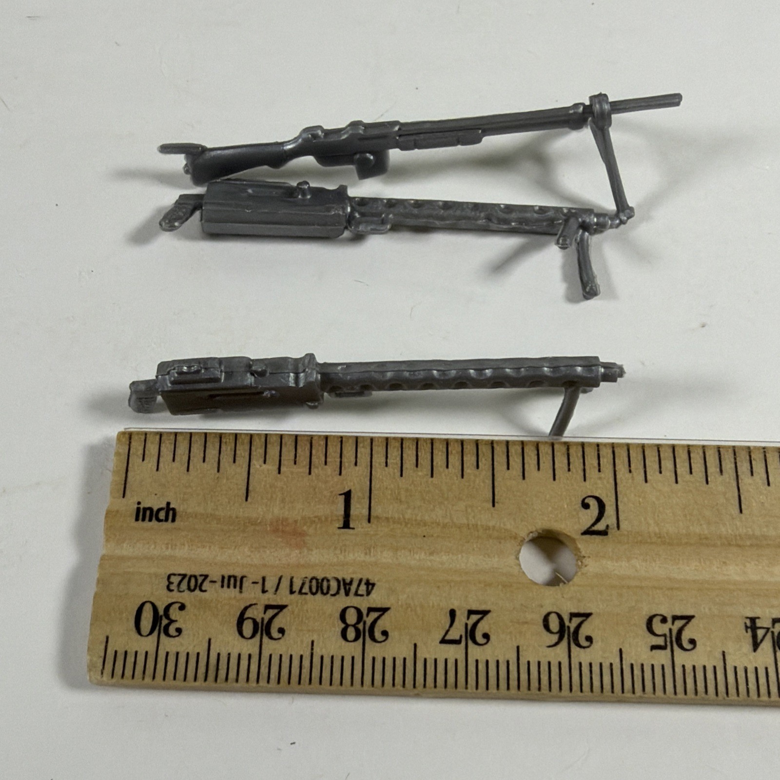 Lot Plastic Military Miniature Accessories Guns Rifles Artillery Trees