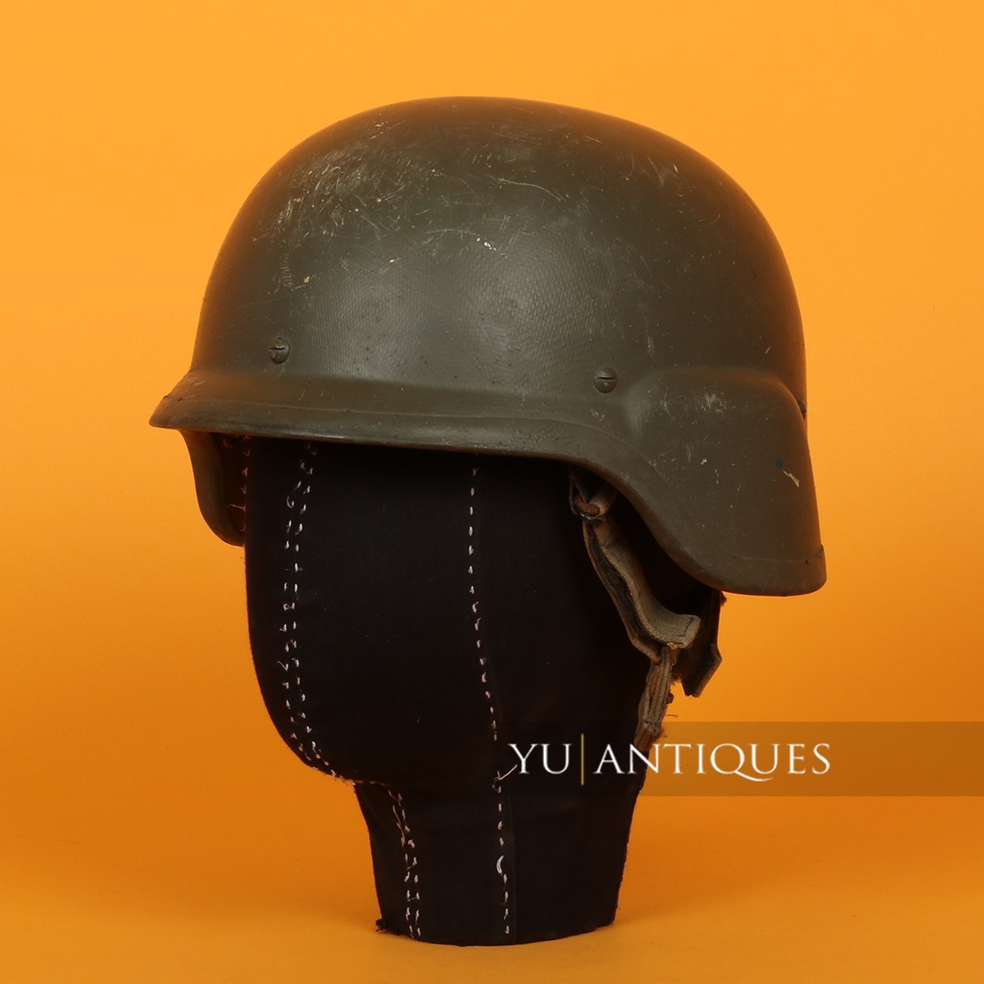 Yugoslavia Serbia Armed Forces Woodland Camouflage Cover & M97 Hel met Casque